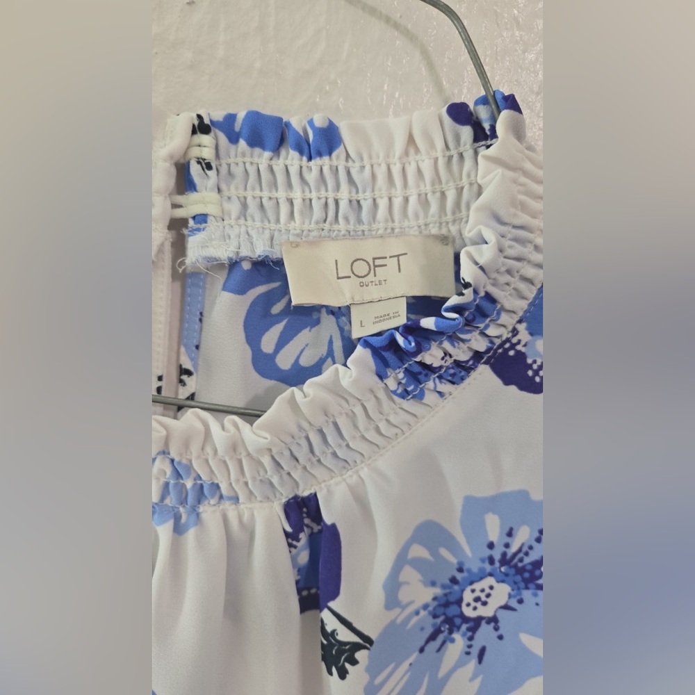 LOFT Blue Ruffled Sleeveless Blouse with Bib Collar - Picture 2 of 8